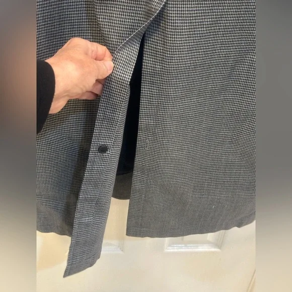 VTG London Fog Maincoat Houndstooth Trench Liner Knee Length USA Size 38R Medium - Picture 17 of 17